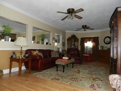 9 B St unit 2, Everett, MA 02149 - photo 2