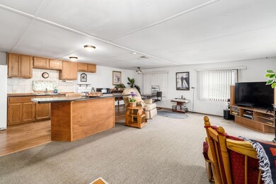 012_2295 Maureen Blvd S - 039
