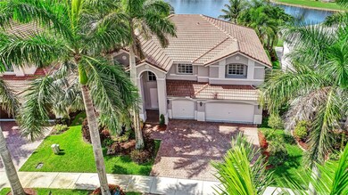 Aerial frontage & lake 