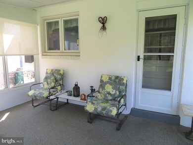 37 Cedar Grove Rd, Conshohocken, PA 19428 - photo 2