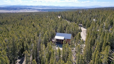 Your perfect cabin in the woods!