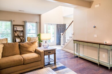 1904 Oak Tree Ln-56