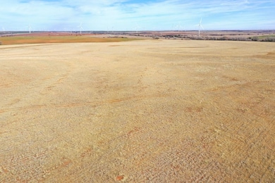 0 Rr N2315, Clinton, OK 73601 - photo 2