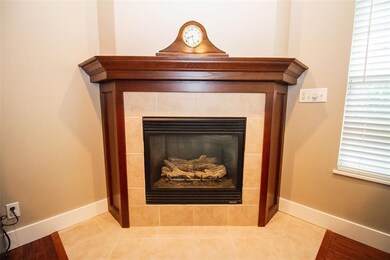 606 Crestview Ct, Center Point, IA 52213 - photo 5