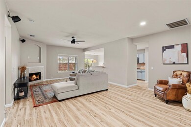 292 Spruce Dr, Kyle, TX 78640 - photo 4