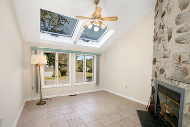 177 Brickett Hill Cir unit 177, Haverhill, MA 01830 - photo 6