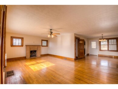 1305 E Unaka Ave, Johnson City, TN 37601 - photo 4