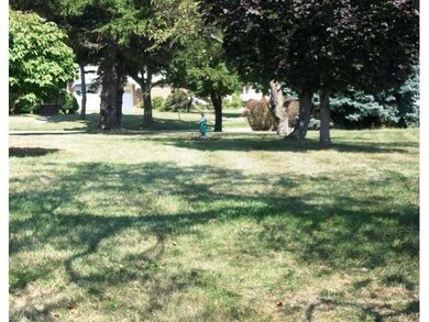 Exterior Back Side Yard