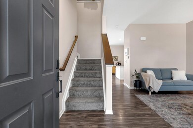 4-web-or-mls-202-rosewood-loop-sw