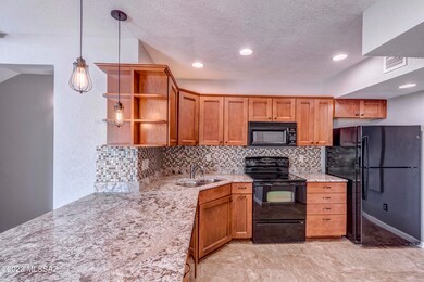 4271 N River Grove Cir unit 238, Tucson, AZ 85719 - photo 2
