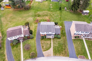 110 Edinboro Dr, Greensburg, PA 15601 - photo 3