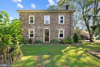 105 Elephant Rd, Perkasie, PA 18944 - photo 2