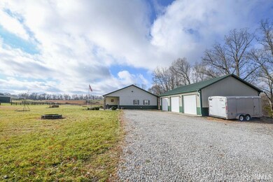 2320 S Walnut Rd, Bloomfield, IN 47424 - photo 2