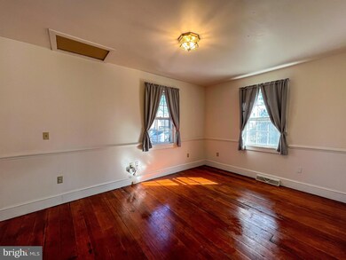 310 N West St, Culpeper, VA 22701 - photo 7