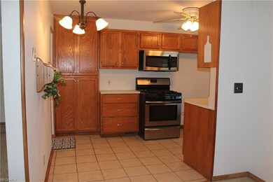 2938 Maple Ave NE, Canton, OH 44714 - photo 7