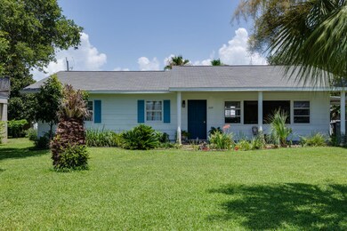 224 Belaire_20150710_010-fused