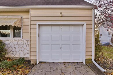 1954 Greenleaf St, Bethlehem, PA 18017 - photo 4