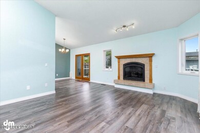 06-Living Room 20240606-DW-4312