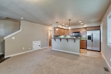 livingroom kitchen