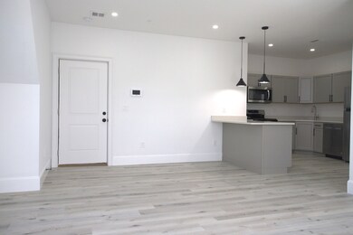 8 Oakhurst St unit 5, Dorchester Center, MA 02124 - photo 6