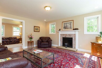 131 Nathaniel Dr, Portsmouth, NH 03801 - photo 5