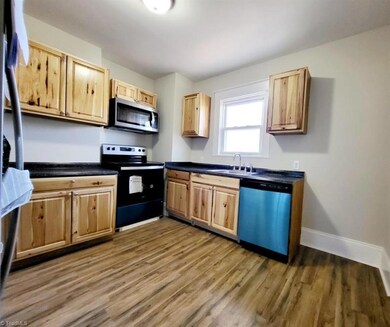 416 W Harrison St, Reidsville, NC 27320 - photo 3