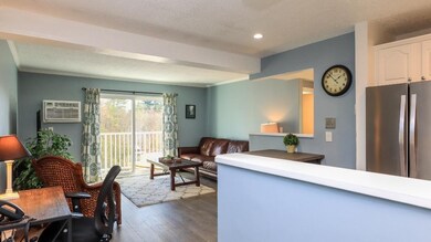 29 Mercury Dr, Londonderry, NH 03053 - photo 2