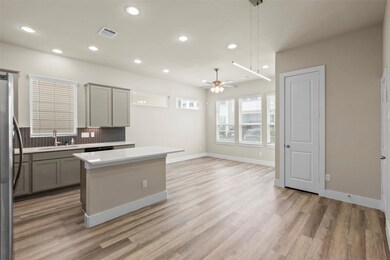 9012 Lonestar Creekbend Ln, Houston, TX 77080 - photo 7