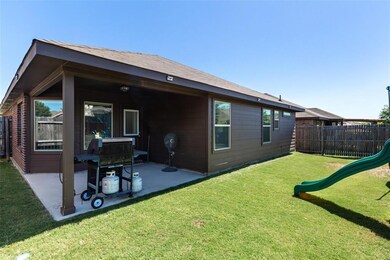 609 Cameron Way, Azle, TX 76020 - photo 3