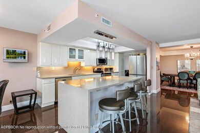 Open Kitchen