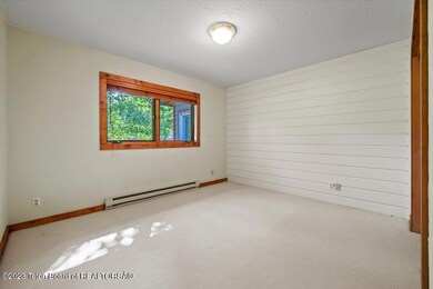 13-3085 Rangeview Dr-6