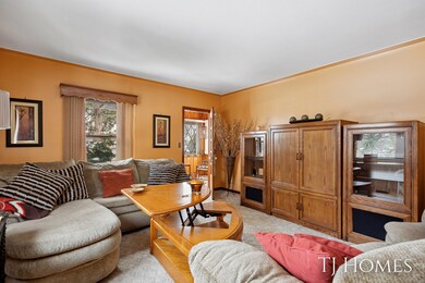 005-889 Fuller-5