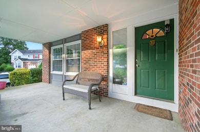 18321 Swan Stream Dr, Gaithersburg, MD 20877 - photo 3