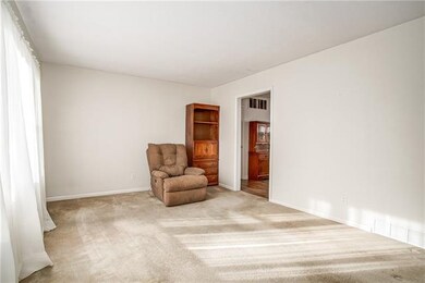 805 NW Zaun Ave, Blue Springs, MO 64015 - photo 4