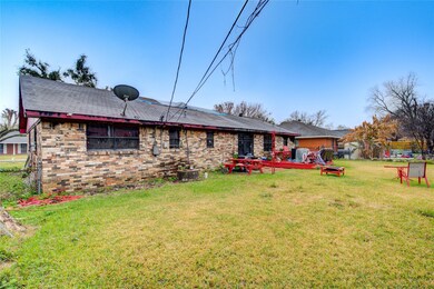 643 Hurley St, Houston, TX 77022 - photo 5