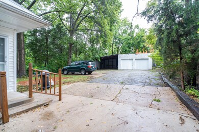 Garage and Parking Pad