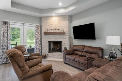 692 Peach Ave, Morrison, TN 37357 - photo 6