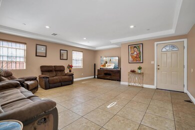 1566 E 117th St, Los Angeles, CA 90059 - photo 4