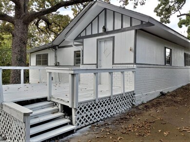 908 W Heron St, Denison, TX 75020 - photo 2