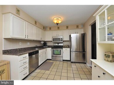 731 Wynnewood Rd unit 38, Ardmore, PA 19003 - photo 3