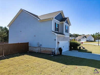 3294 Bridgewood Dr, Macon, GA 31216 - photo 2