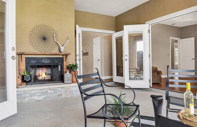 813 Dogwood Ln, Fredericksburg, TX 78624 - photo 6