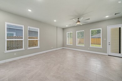 8320 Sunnyhill St, Houston, TX 77088 - photo 4