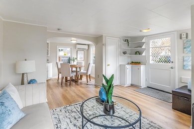 7-web-or-mls-1605 Cottage St NE 7