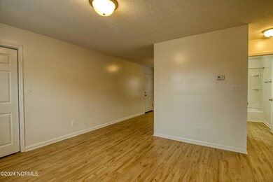 2318 Indian Dr unit B3, Jacksonville, NC 28546 - photo 7