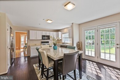 8608 Hillview Rd, Hyattsville, MD 20785 - photo 5