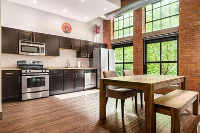 015_Front St (Unit 115) - 063