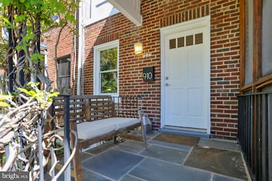 910 Girard St NE, Washington, DC 20017 - photo 3