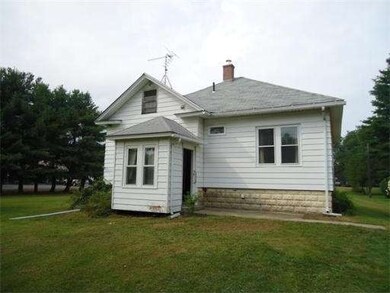 114 Christian Ln, South Deerfield, MA 01373 - photo 3