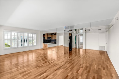 Jockey Club unit 16G, Miami, FL 33181 - photo 5